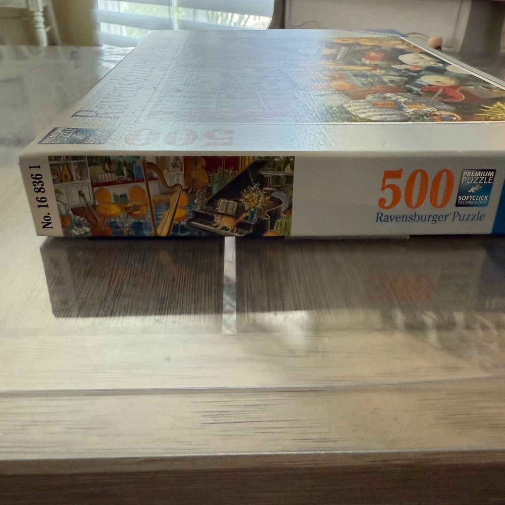 Ravensburger Vibrant Musical Room Puzzle - Picture 2 of 4
